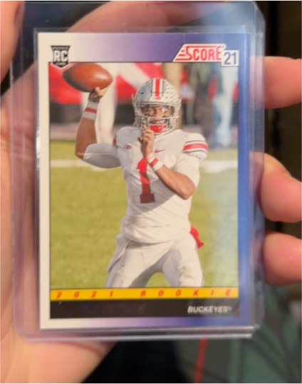 2021 Panini Score #TB2 Justin Fields — front