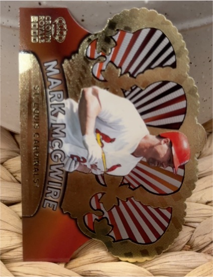 2000 Pacific Crown Royale #117 Mark McGwire — front