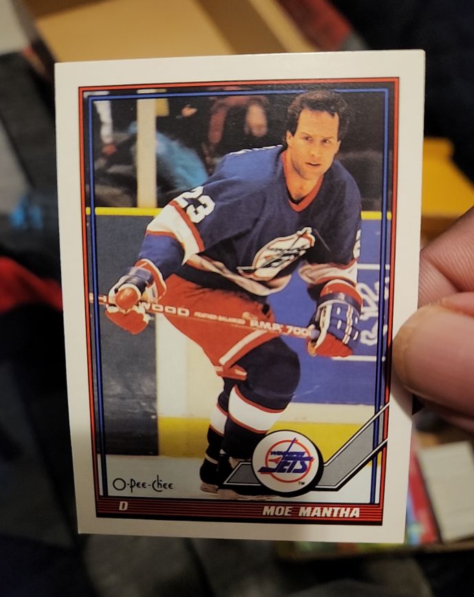 1991-92 O-Pee-Chee #477 Moe Mantha — front