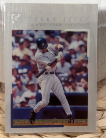 2000 Topps Gallery #95 Derek Jeter — front