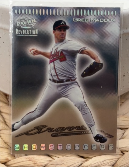 1998 Pacific Revolution Showstoppers Greg Maddux — front