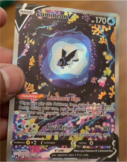 2023 Pokémon Crown Zenith #GG39 Lumineon V — front