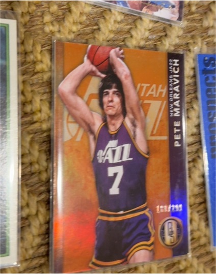 2015-16 Panini Gold Standard #176 Pete Maravich — front
