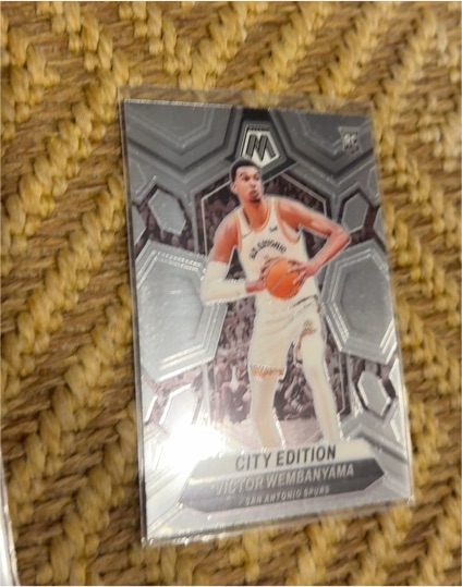 2023-24 Panini Mosaic City Edition #282 Victor Wembanyama — front