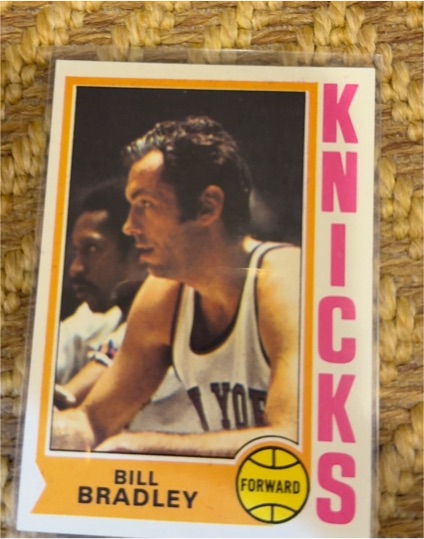 1974 Topps Basketball #113 Bill Bradley — front