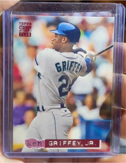 1994 Topps Stadium Club #85 Ken Griffey Jr. — front