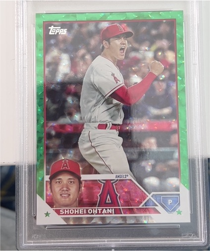 2023 Topps #17 Shohei Ohtani — front