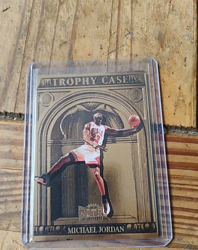 1997-98 Skybox Metal Universe Trophy Case #TC9 Michael Jordan — front