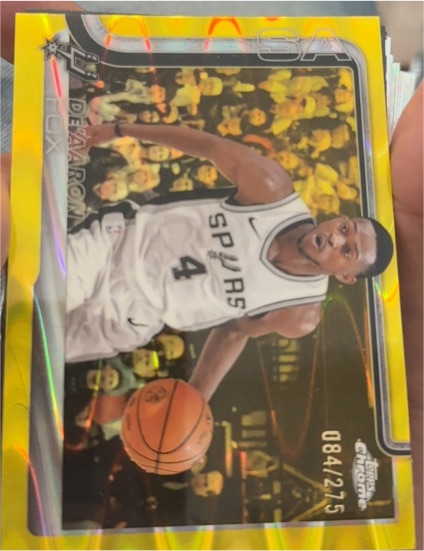 2025-26 Topps Chrome #233 De'Aaron Fox Yellow Refractor /275 — front