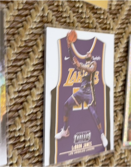 2018 Panini Threads #215 LeBron James — front