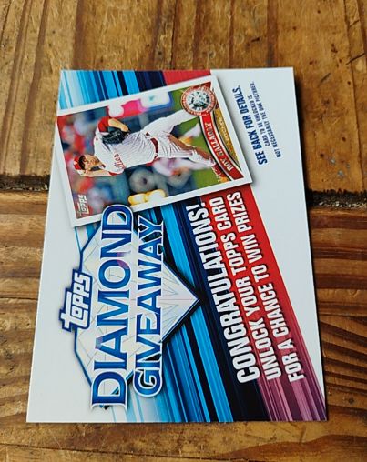 2011 Topps Diamond Giveaway #TDG-6 Roy Halladay — front
