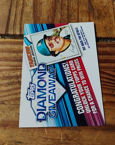 2011 Topps Diamond Giveaway #TDG-3 Reggie Jackson — front
