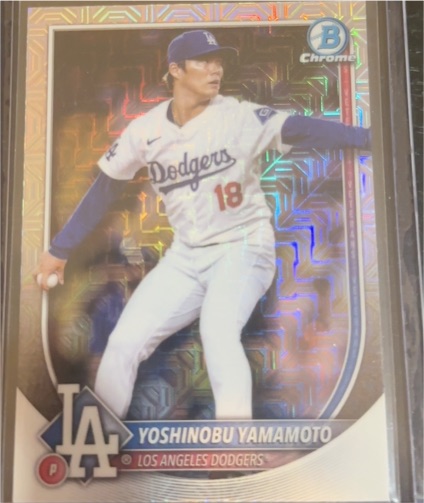 2025 Bowman Chrome #18 Yoshinobu Yamamoto — front