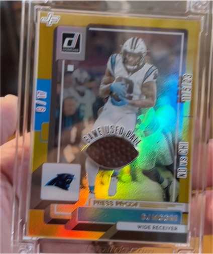 2025 Donruss Jersey Fusion #6 DJ Moore — front