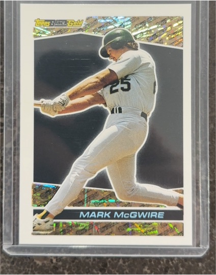 1993 Topps Black Gold #39 Mark McGwire — front