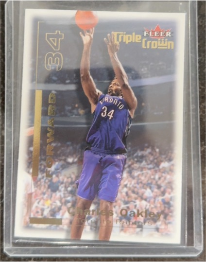 2000-01 Fleer Triple Crown #34 Charles Oakley — front