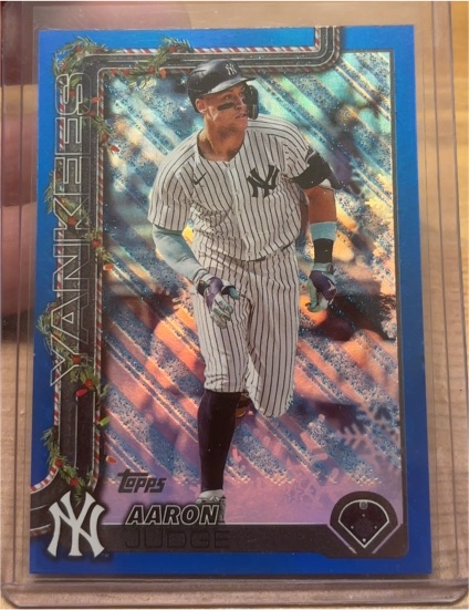 2025 Topps Holiday #H161 Aaron Judge — front