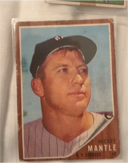 1962 Topps #200 Mickey Mantle — front
