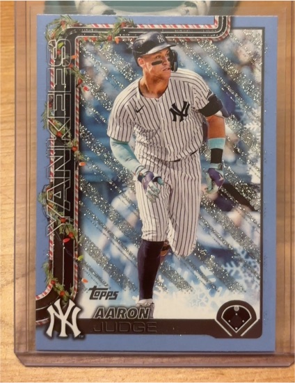 2025 Topps Holiday #H161 Aaron Judge — front