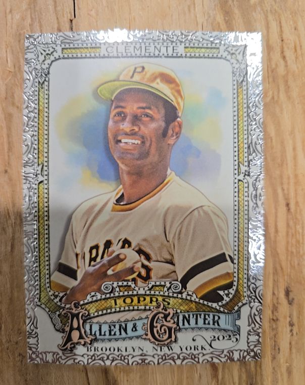2025 Topps Allen & Ginter #39 Roberto Clemente — front