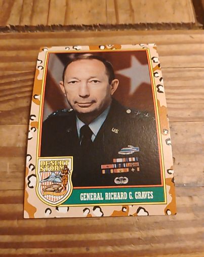 1991 Topps Desert Storm #5 General Richard G. Graves — front