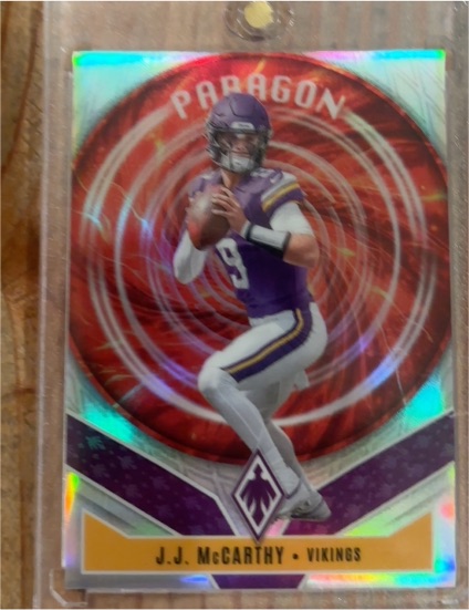 2025 Panini Phoenix #8 J.J. McCarthy Paragon — front