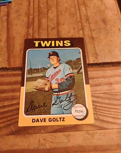 1975 Topps #419 Dave Goltz — front