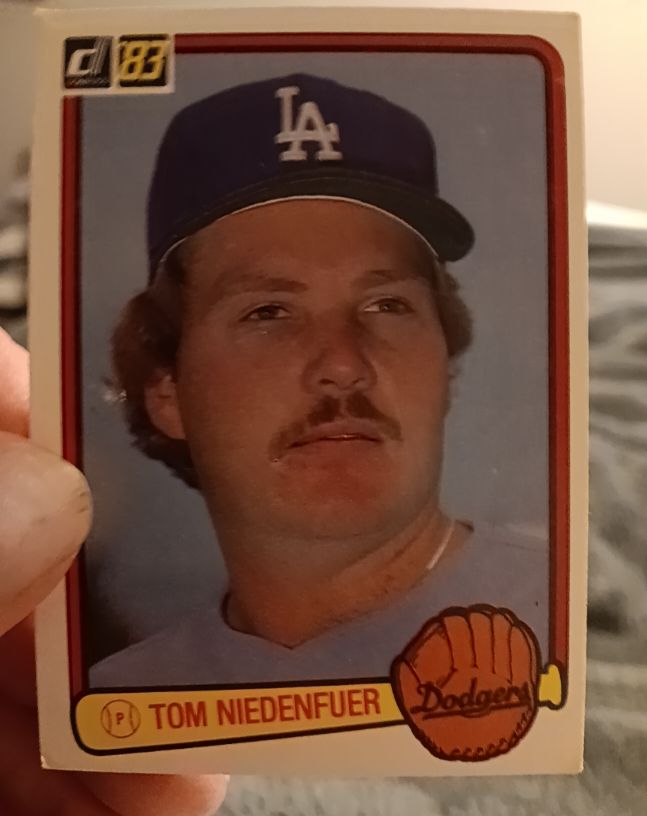 1983 Donruss #536 Tom Niedenfuer — front