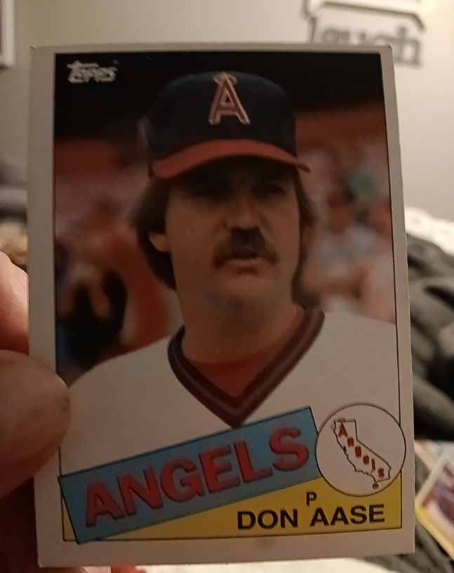 1985 Topps #86 Don Aase — front