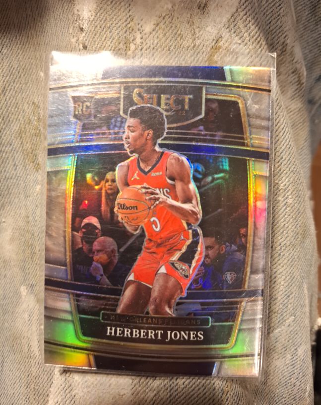 2021-22 Panini Select Concourse #45 Herbert Jones — front