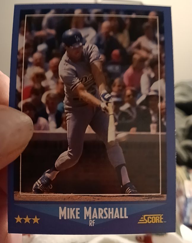 1988 Score #135 Mike Marshall — front