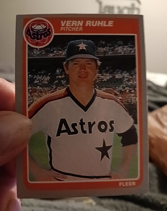 1985 Fleer #358 Vern Ruhle — front
