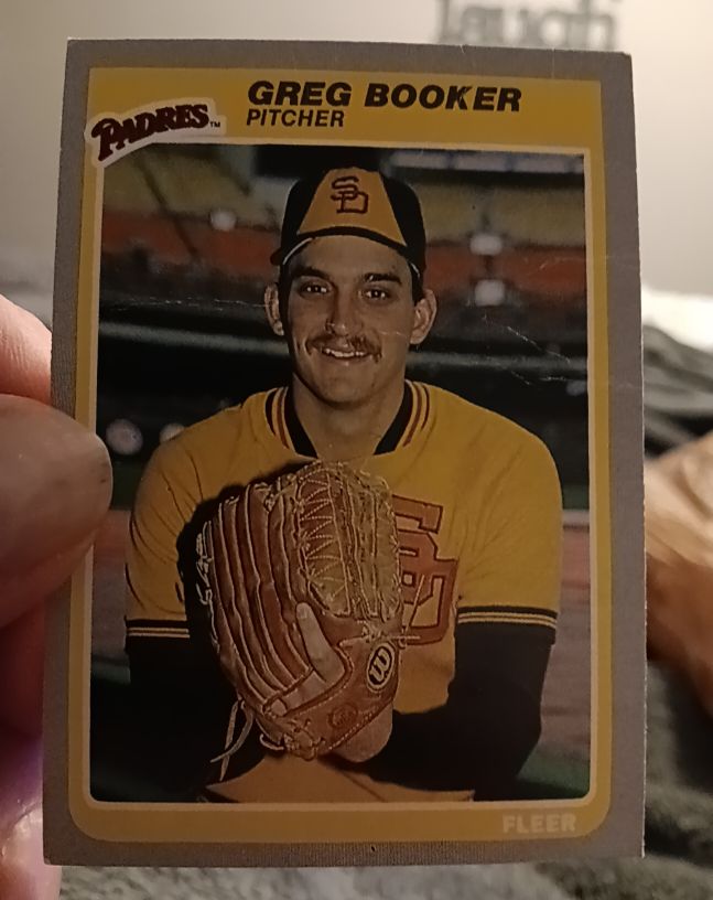 1985 Fleer #27 Greg Booker — front
