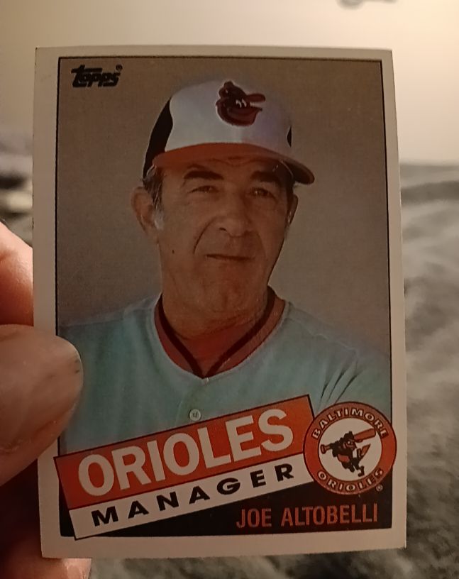 1985 Topps #574 Joe Altobelli Baltimore Orioles — front