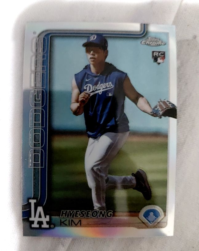 2025 Topps Chrome Update #USC312 Hyeseong Kim — front
