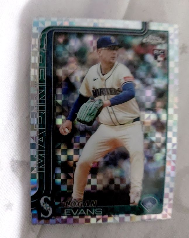 2025 Topps Chrome Update #USC194 Logan Evans — front