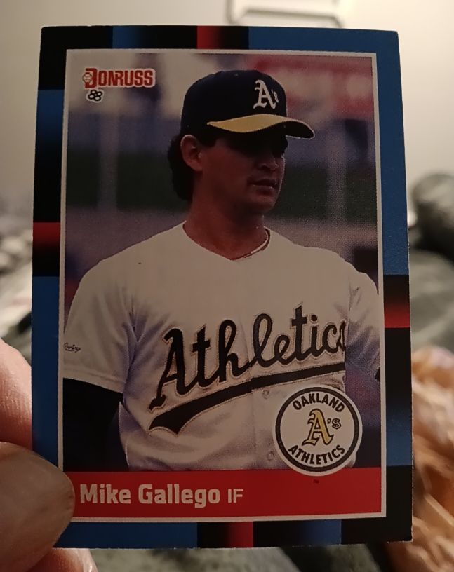 1988 Donruss #379 Mike Gallego — front