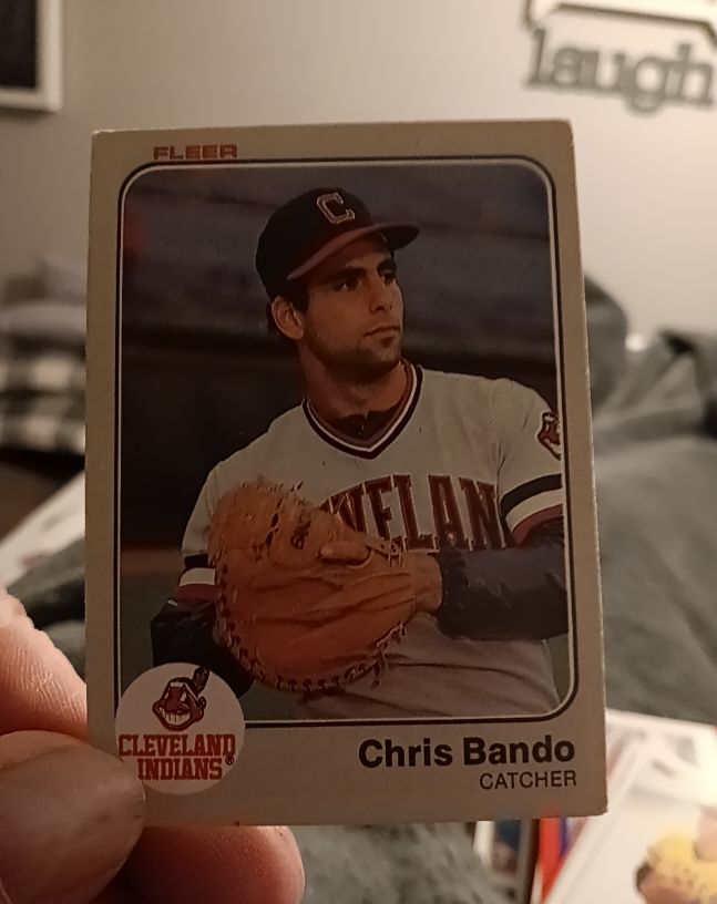 1983 Fleer #400 Chris Bando — front