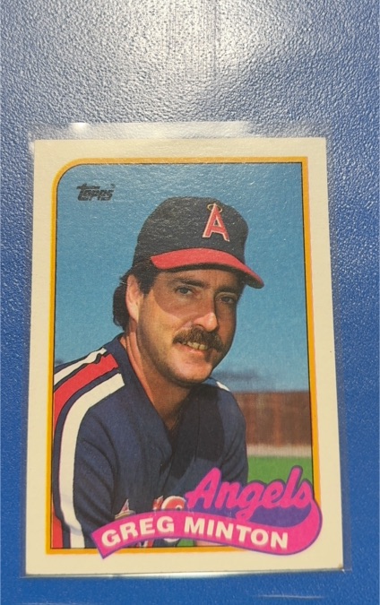 1989 Topps #576 Greg Minton — front