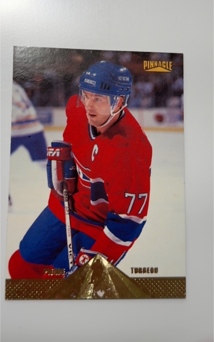 1996-97 Pinnacle #22 Pierre Turgeon — front