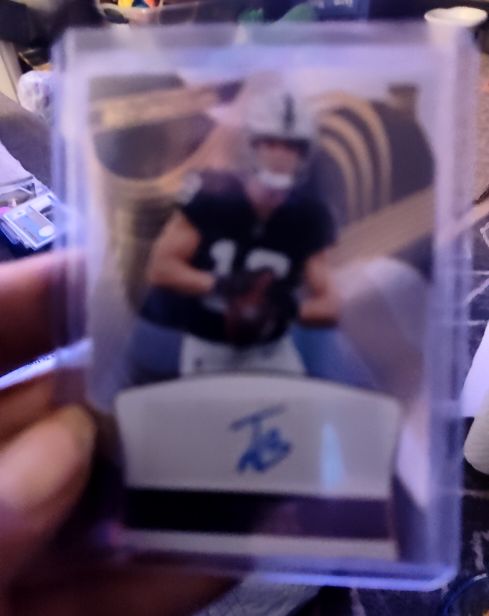 2021 Panini Contenders #1 Derek Carr — front