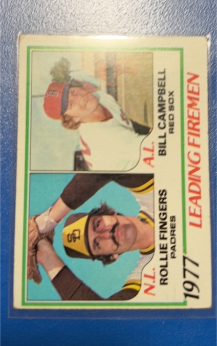 1978 Topps #208 1977 Leading Firemen Rollie Fingers / Bill Campbell — front