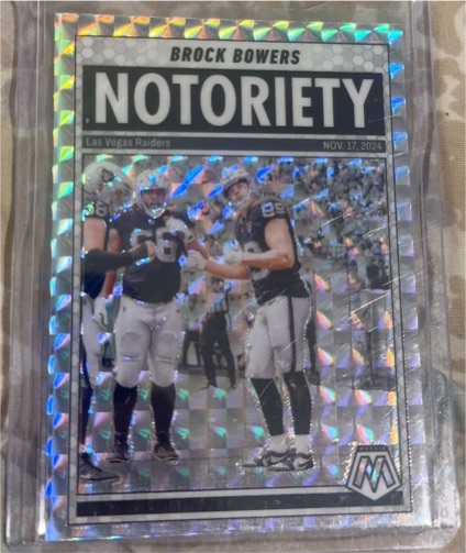 2025 Panini Mosaic #10 Brock Bowers Notoriety Mosaic — front