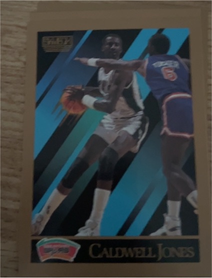 1990-91 SkyBox #257 Caldwell Jones — front