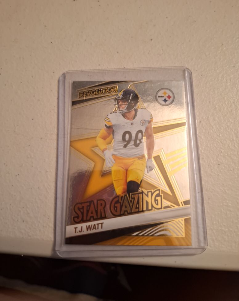 2025 Panini Revolution #5 T.J. Watt Star Gazing — front