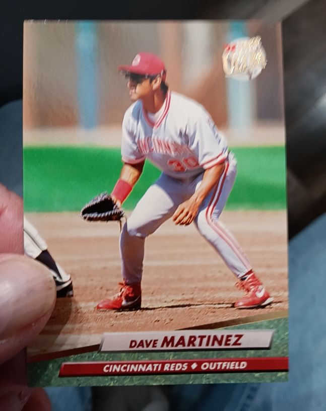 1992 Fleer Ultra #484 Dave Martinez — front