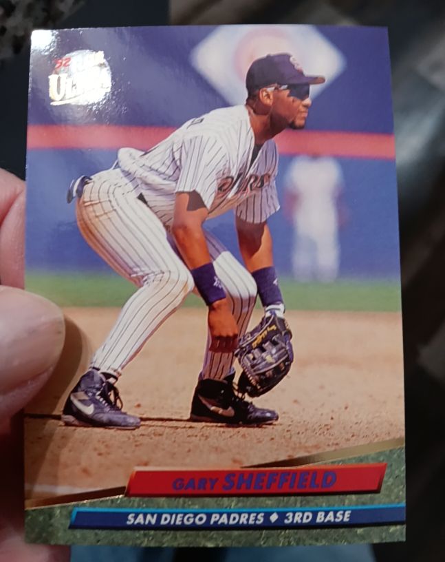 1992 Fleer Ultra #582 Gary Sheffield — front