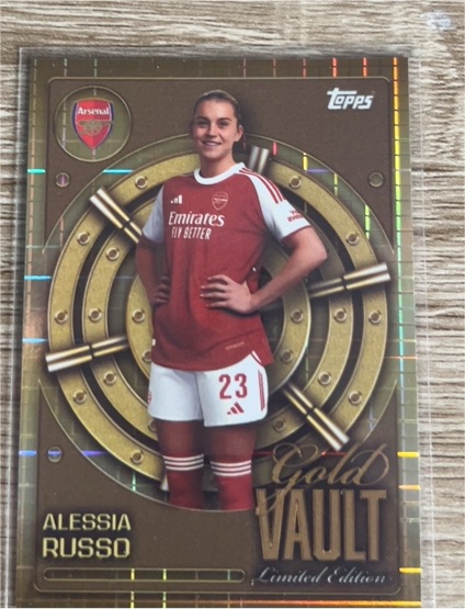 2025 Topps Gold Vault Alessia Russo — front