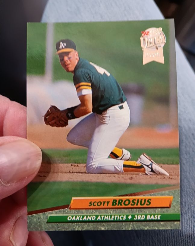 1992 Fleer Ultra #420 Scott Brosius — front