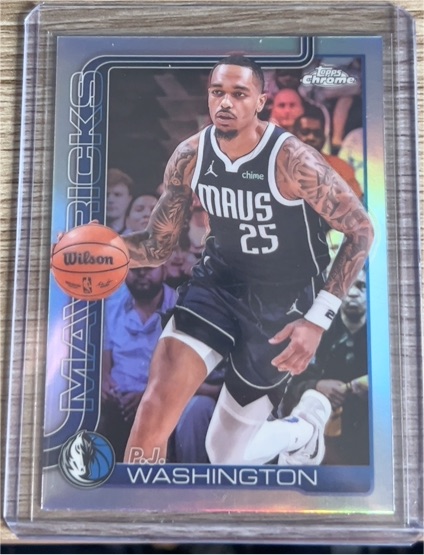 2025-26 Topps Chrome #19 P.J. Washington — front